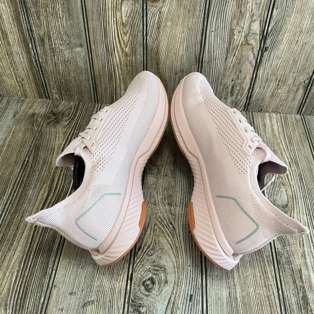 Flux Footwear Adapt Runner Mens Size 12.5 Dove Gray Pink Knit Gum Sole Shoes NEW